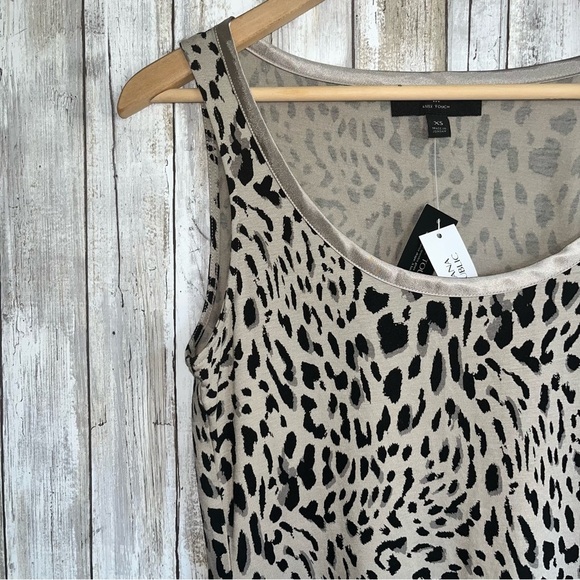 NWT Banana Republic Luxe Touch Printed Tank - Picture 2 of 5